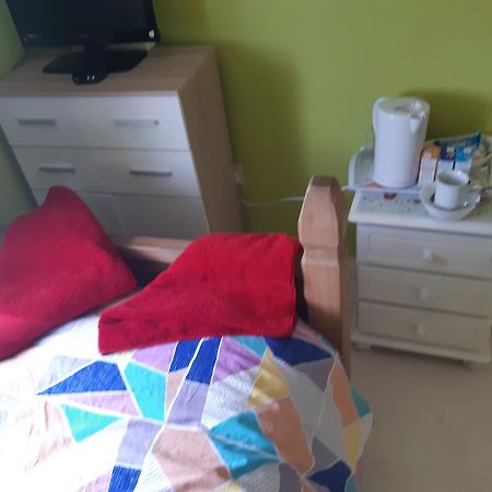 Apple Guest House Loughrea ภายนอก รูปภาพ