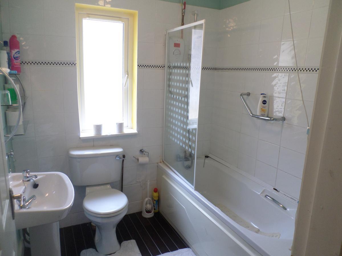 Apple Guest House Loughrea ภายนอก รูปภาพ