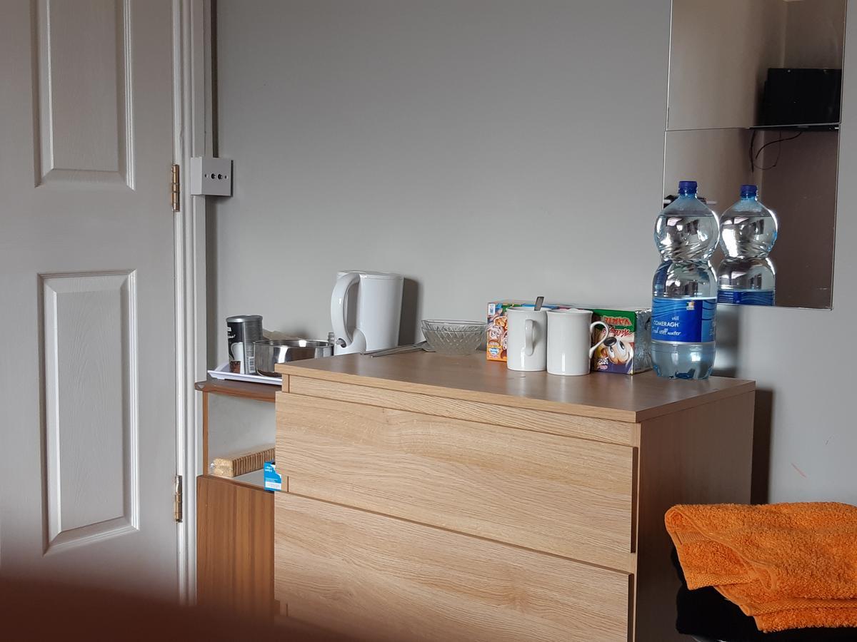 Apple Guest House Loughrea ภายนอก รูปภาพ