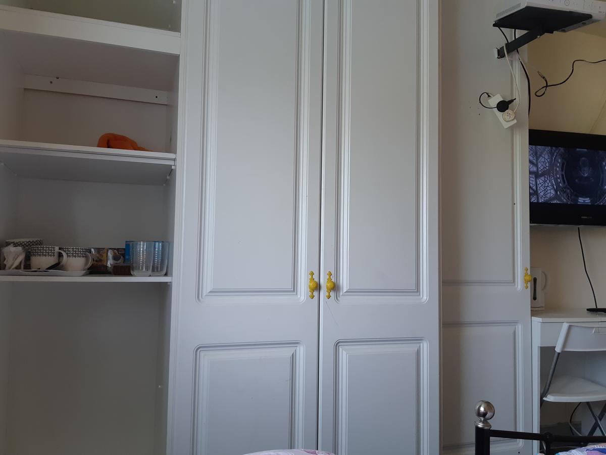 Apple Guest House Loughrea ภายนอก รูปภาพ