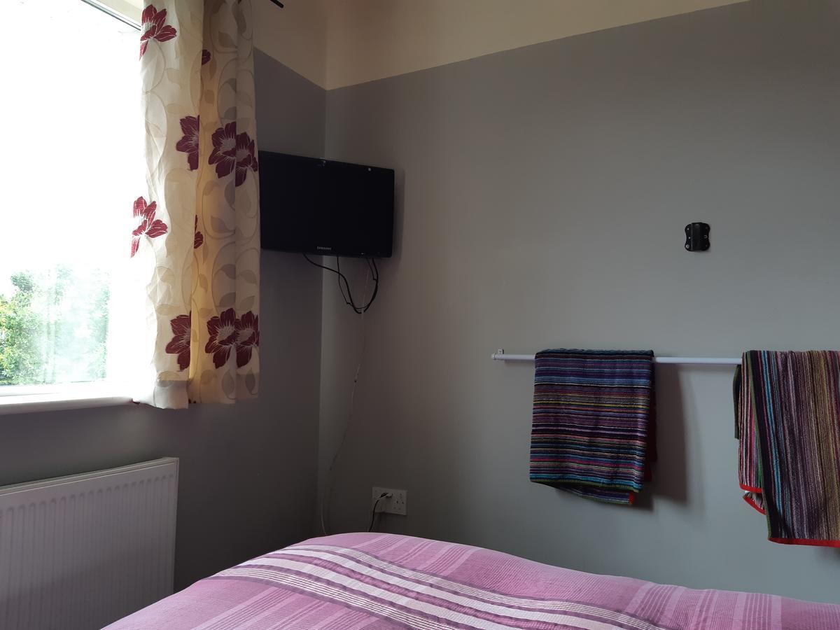 Apple Guest House Loughrea ภายนอก รูปภาพ
