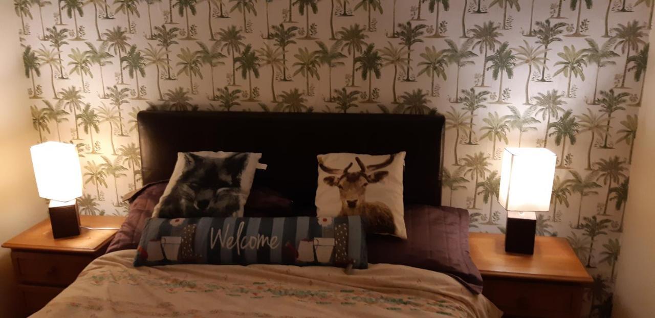 Apple Guest House Loughrea ภายนอก รูปภาพ